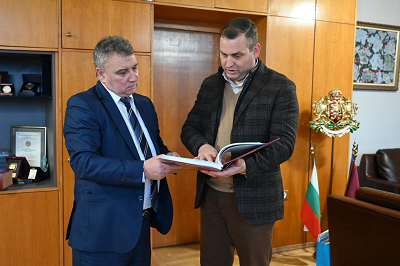 Кметът на община Костинброд се срещна с ректора на УНСС